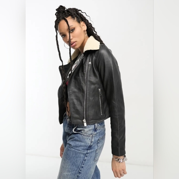 Bolongaro Trevor shearling collar classic leather biker jacket in black - Picture 2 of 4